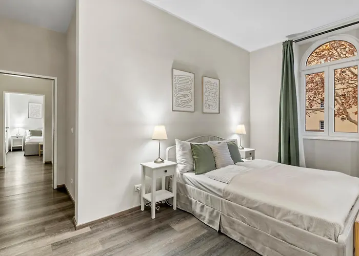 Modern And Spacious At Millennium - 6 Min To Metro * ウィーン
