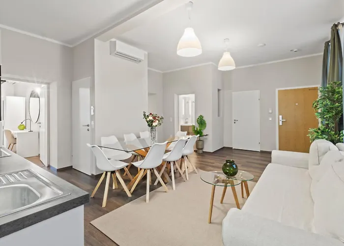 Modern And Spacious At Millennium - 6 Min To Metro * ウィーン
