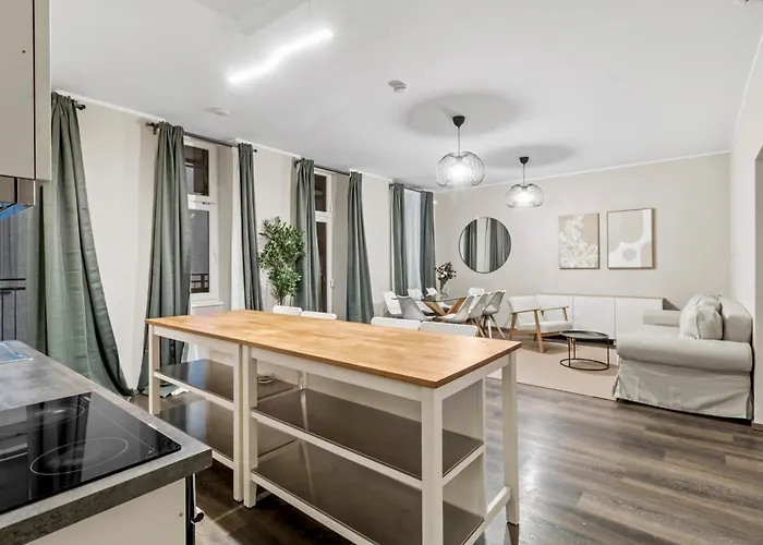 Modern And Spacious At Millennium - 6 Min To Metro *