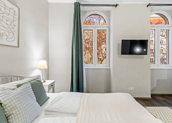 アパート Modern And Spacious At Millennium - 6 Min To Metro *