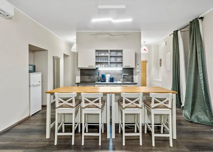 Modern And Spacious At Millennium - 6 Min To Metro アパート *