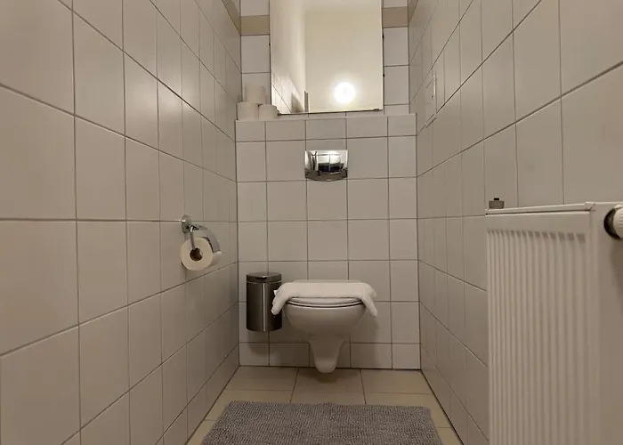 Modern And Spacious At Millennium - 6 Min To Metro * ウィーン